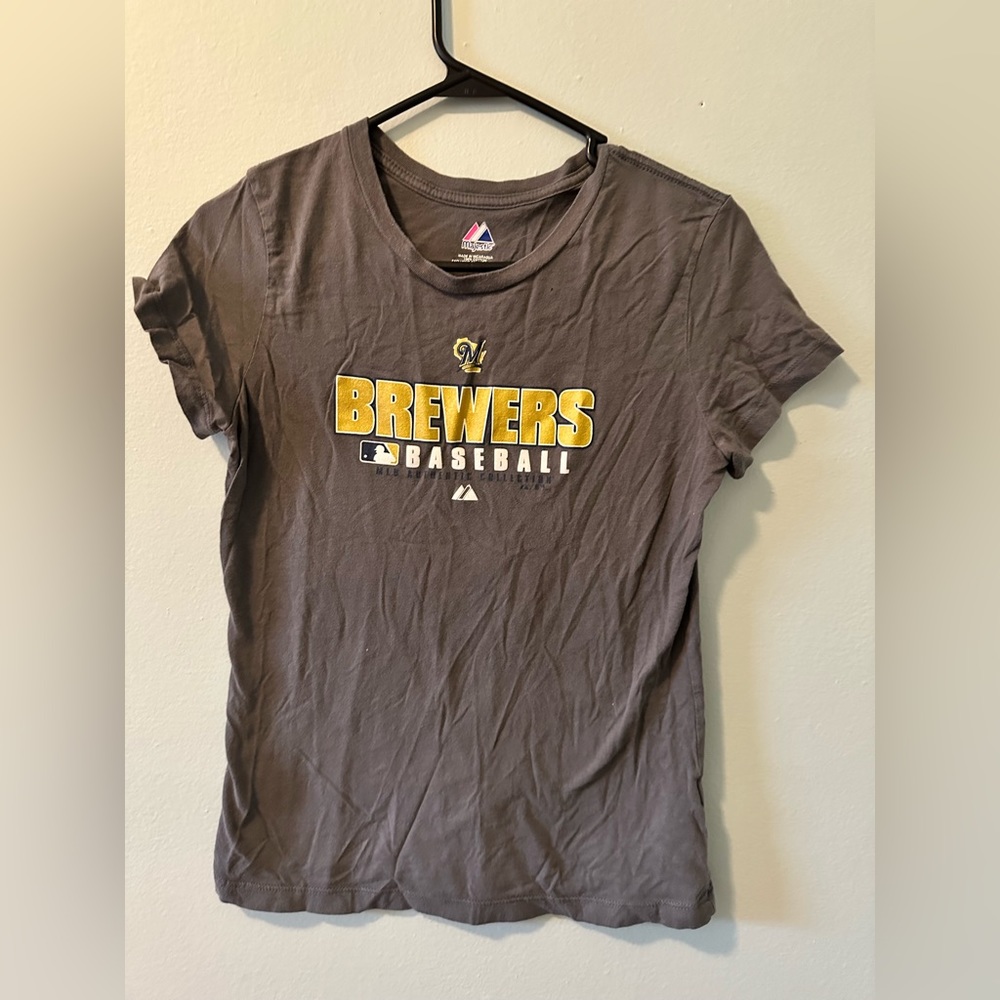 Milwaukee Brewer Women’s Tshirt